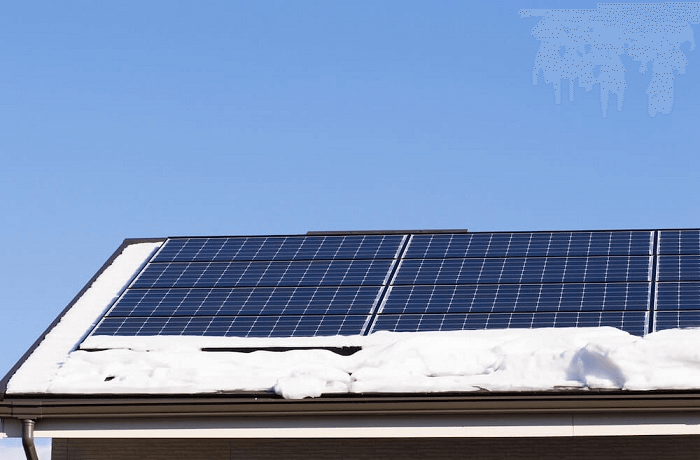 冬の太陽光発電システム