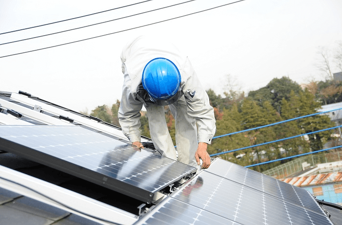 太陽光発電をメンテナンス