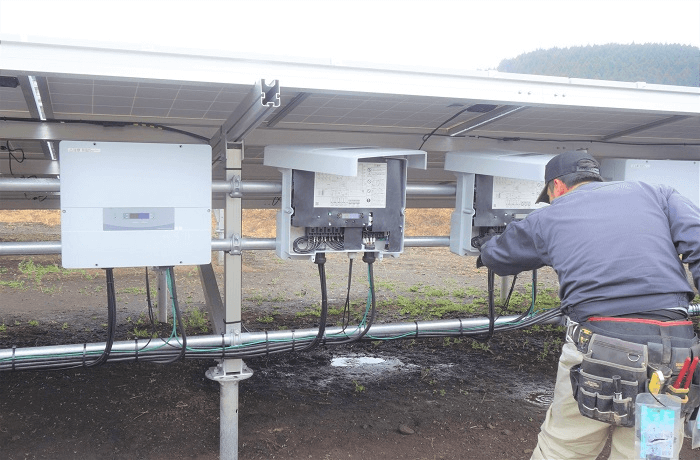 太陽光発電所のパワコン交換