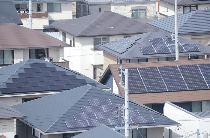 多数の家庭用太陽光発電